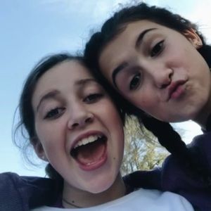 Meet your Posher, Avery